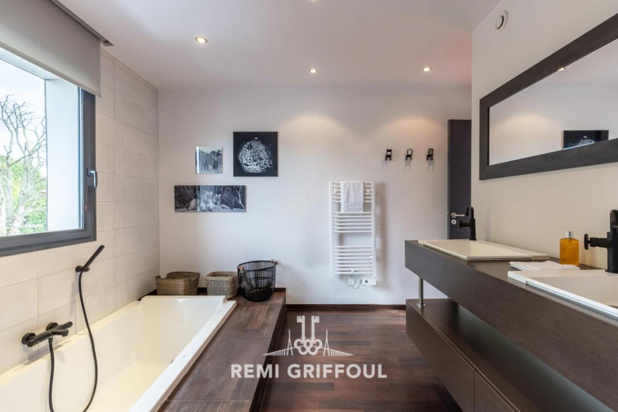 The Cosmopolitan Architect Design Home With Rooftop Jacuzzi 8 Guests Ονφλέρ Εξωτερικό φωτογραφία